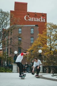 canada university scholarship, scholarship to study in canada, what do scholarships do, what scholarships am i eligible for, what scholarships do i qualify for